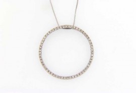 14k White Gold Diamond Circle Pendant