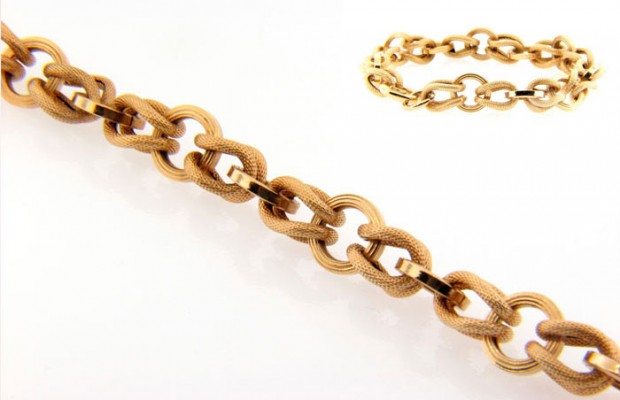 18 Karat Gold Fashion Bracelet