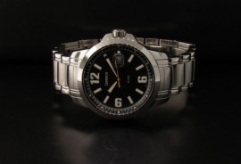 Gents Dive Watch with Black Carbon Fiber Dial