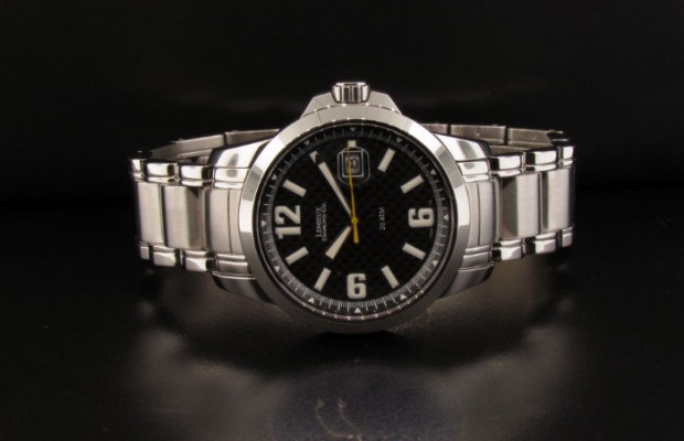 Gents Dive Watch with Black Carbon Fiber Dial