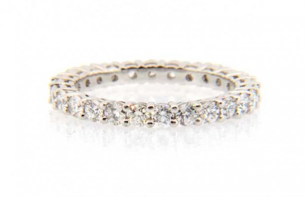 Platinum Shared Prong Diamond Eternity Band